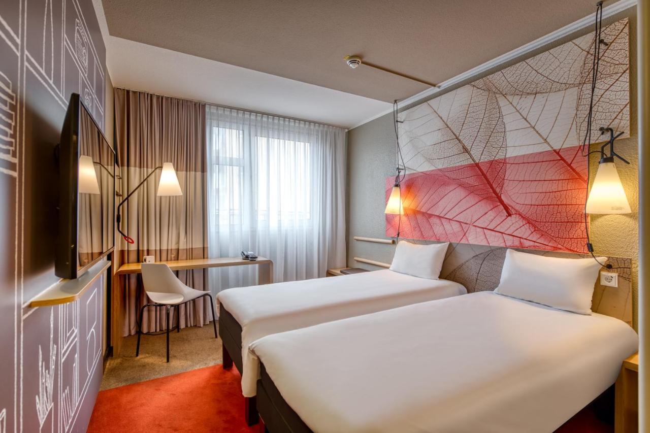 Ibis Nuernberg City Am Plaerrer Buitenkant foto