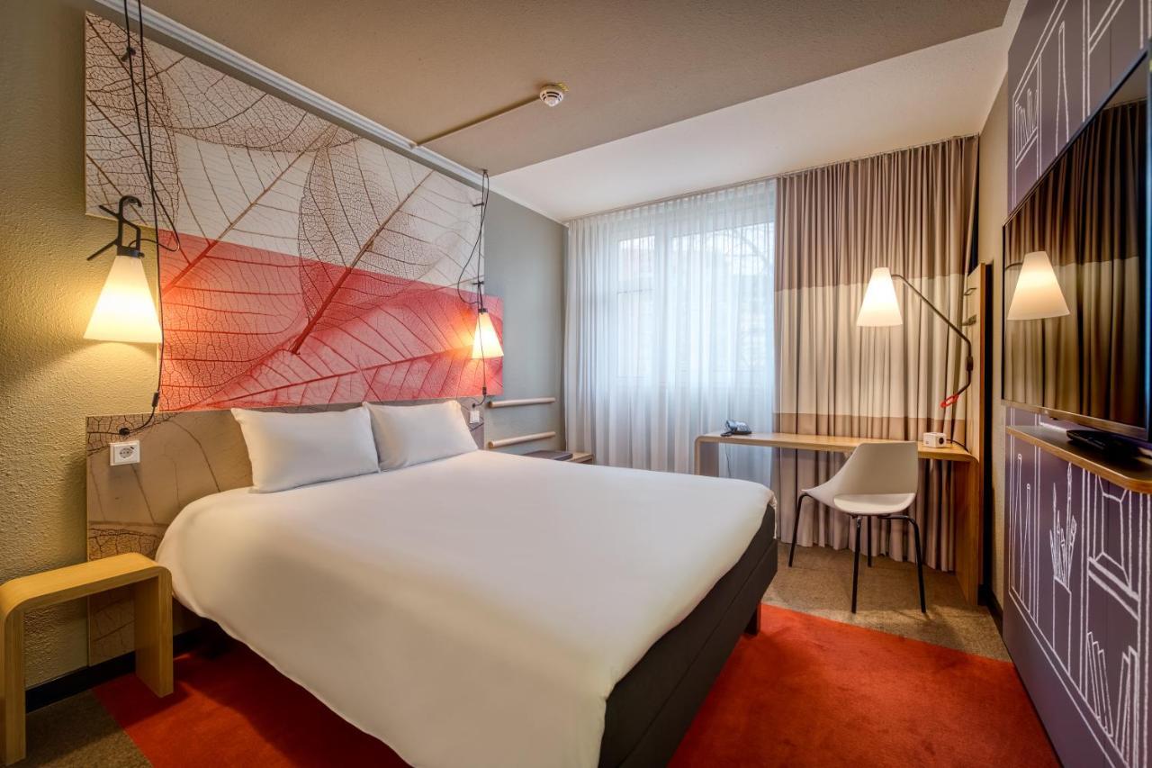 Ibis Nuernberg City Am Plaerrer Buitenkant foto