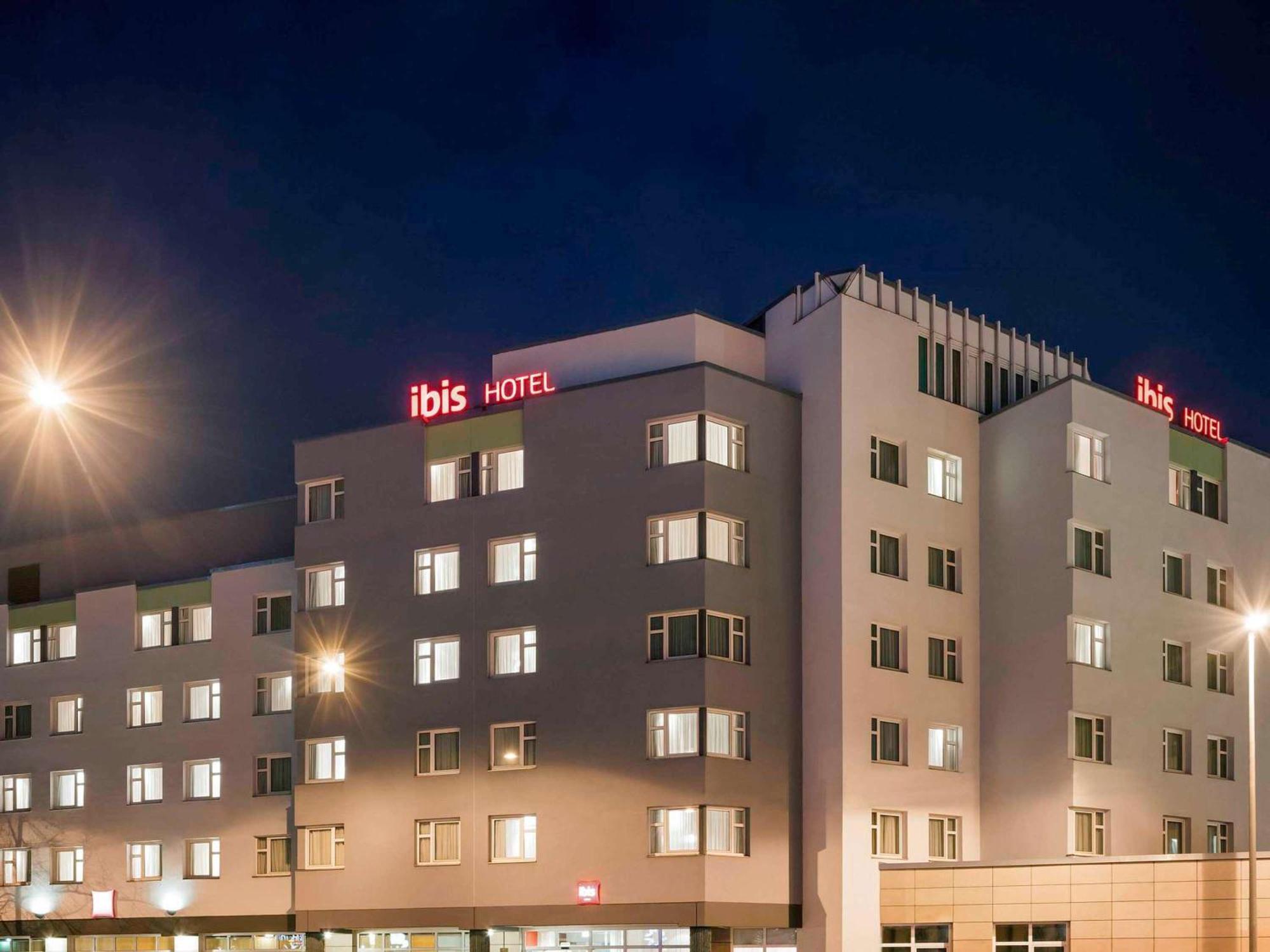 Ibis Nuernberg City Am Plaerrer Buitenkant foto