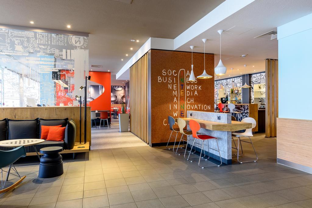 Ibis Nuernberg City Am Plaerrer Buitenkant foto