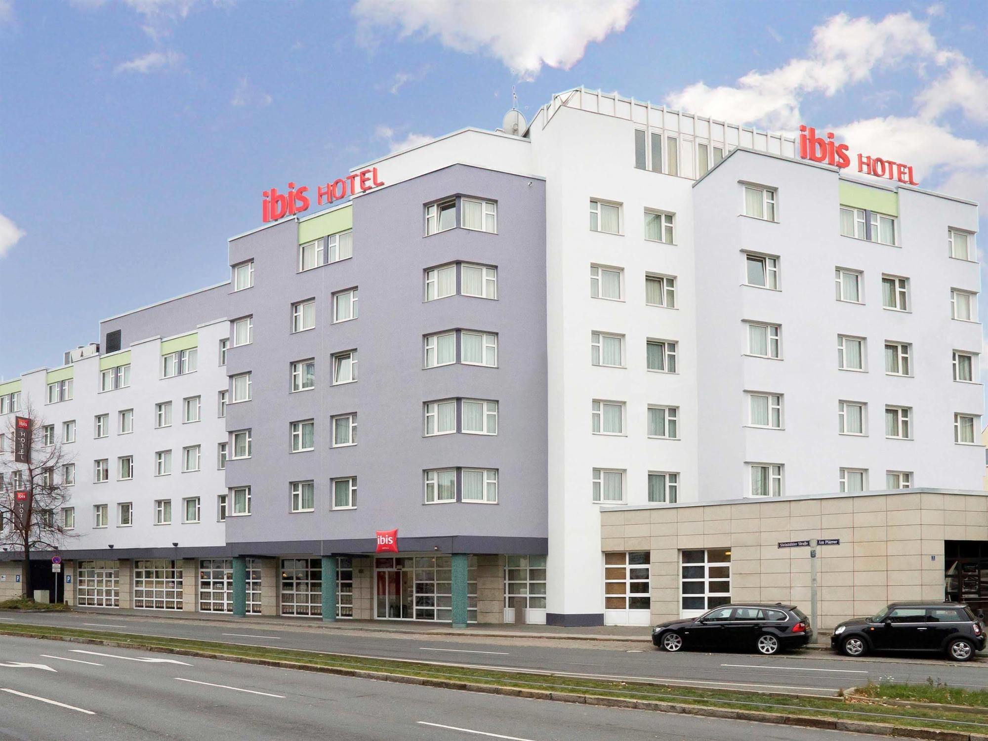 Ibis Nuernberg City Am Plaerrer Buitenkant foto